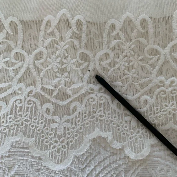 Trixxi Dress Juniors M White Cream Cut Out Back Lined Lace Adjustable Straps - Picture 13 of 16